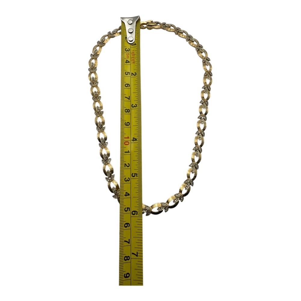 Vintage Gold-Tone Leaf Link Necklace with Rhinestones – Signed “4044” - Picture 5 of 8